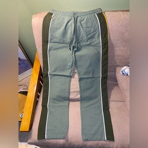 NEW BoohooMAN Relaxed Fit Pants